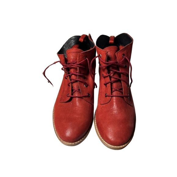 New Diba True Designer Red Leather Slouchy Lace Up Booties Women size 8.5 - Picture 2 of 8